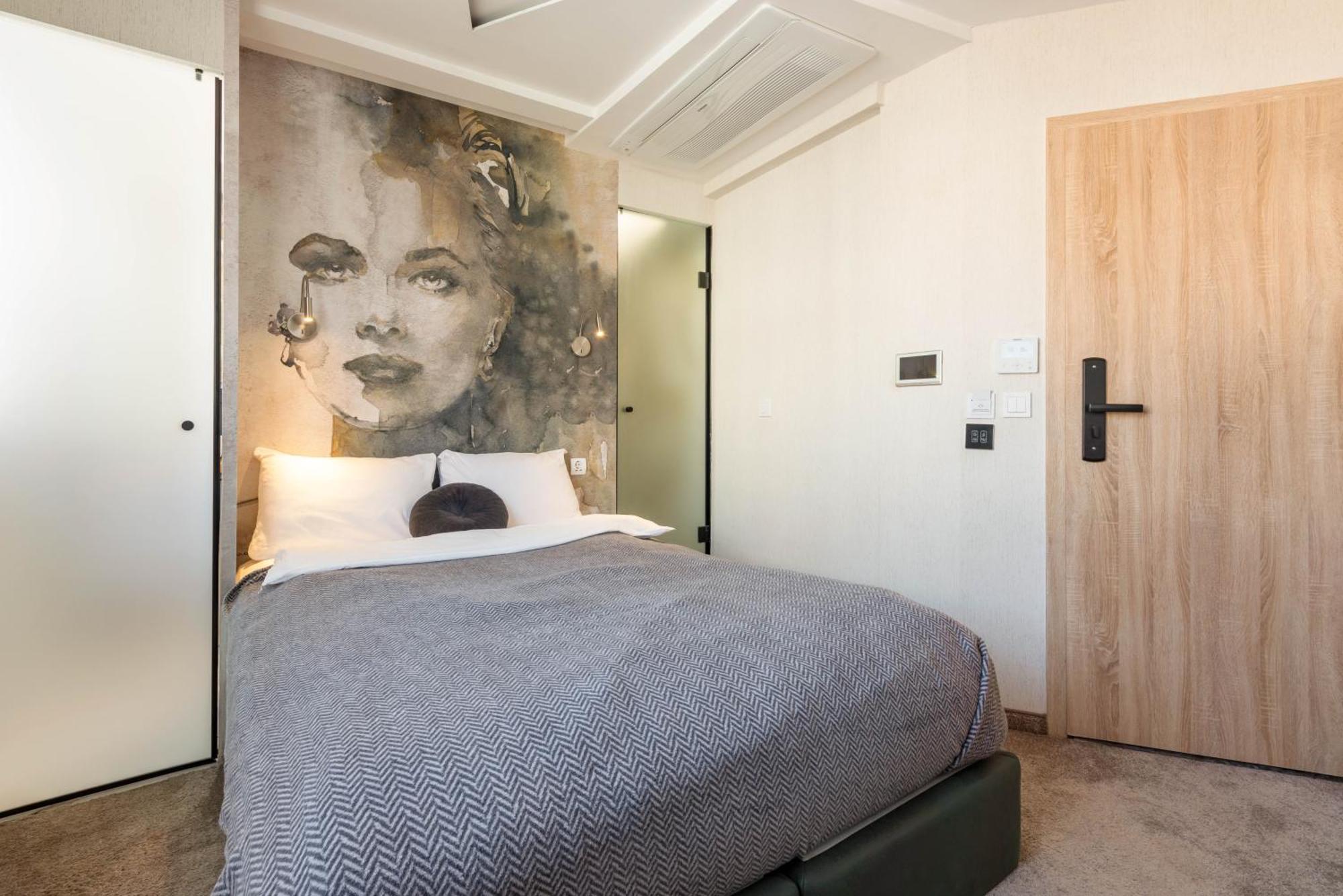 Aurora Hills Hotel Plovdiv Ngoại thất bức ảnh