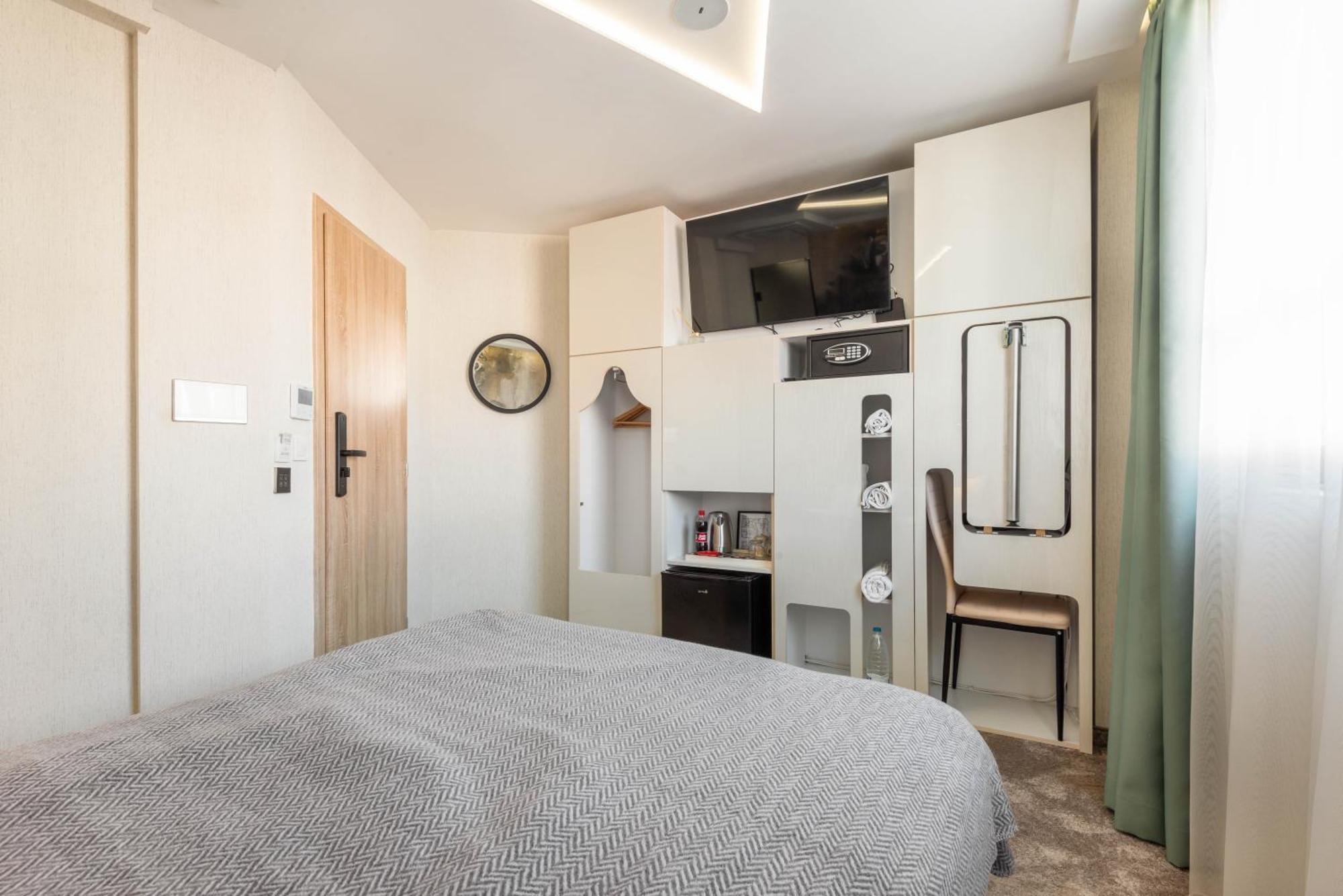 Aurora Hills Hotel Plovdiv Ngoại thất bức ảnh