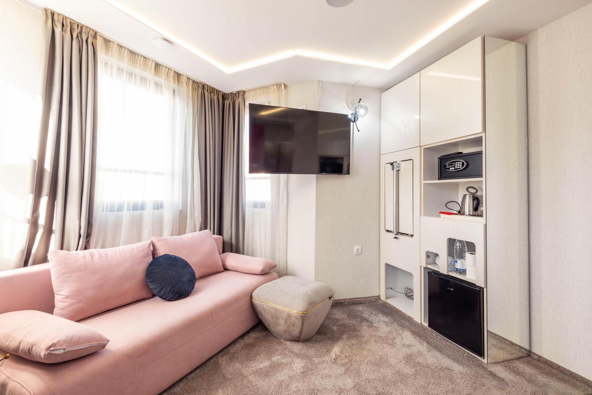 Aurora Hills Hotel Plovdiv Ngoại thất bức ảnh