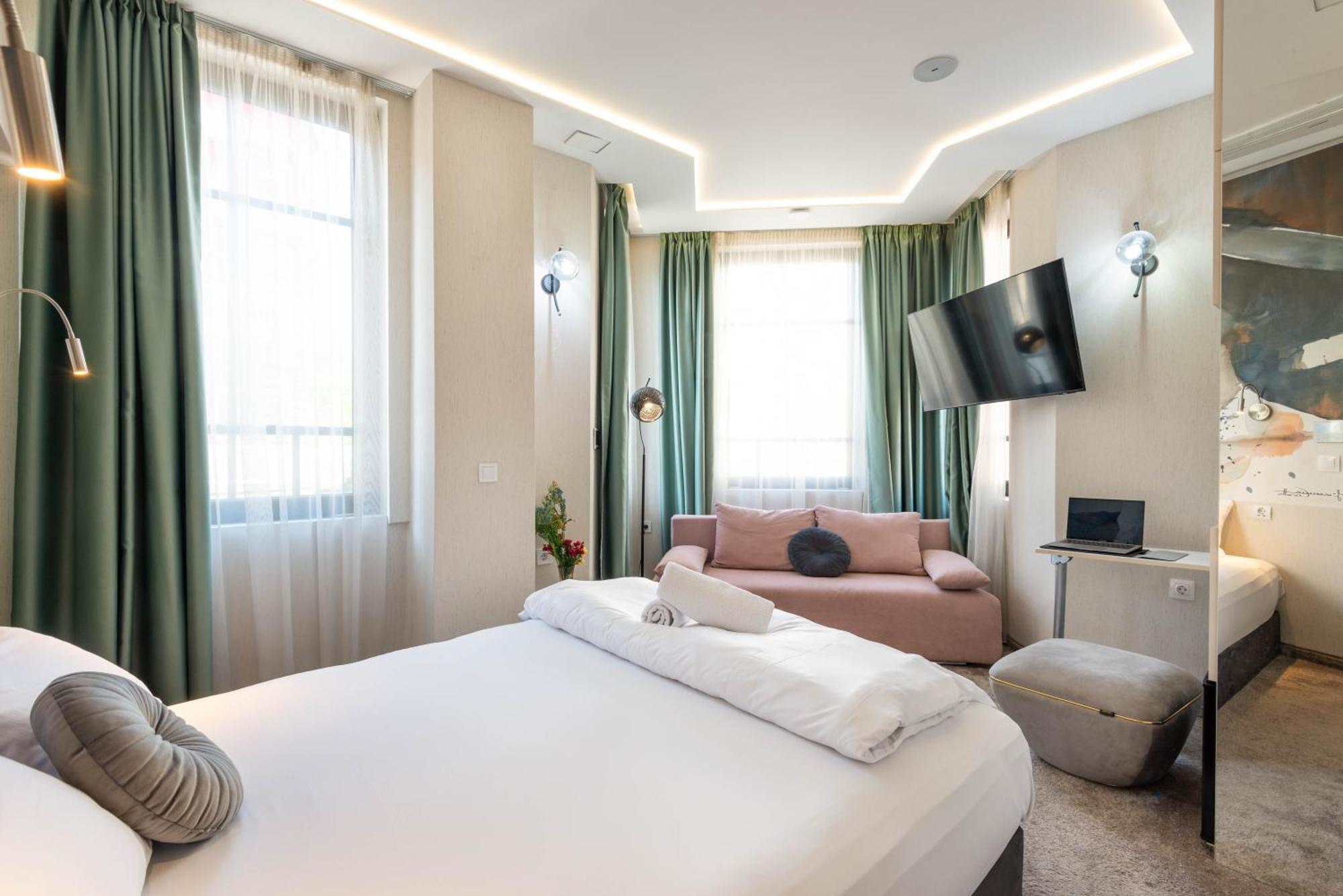 Aurora Hills Hotel Plovdiv Ngoại thất bức ảnh